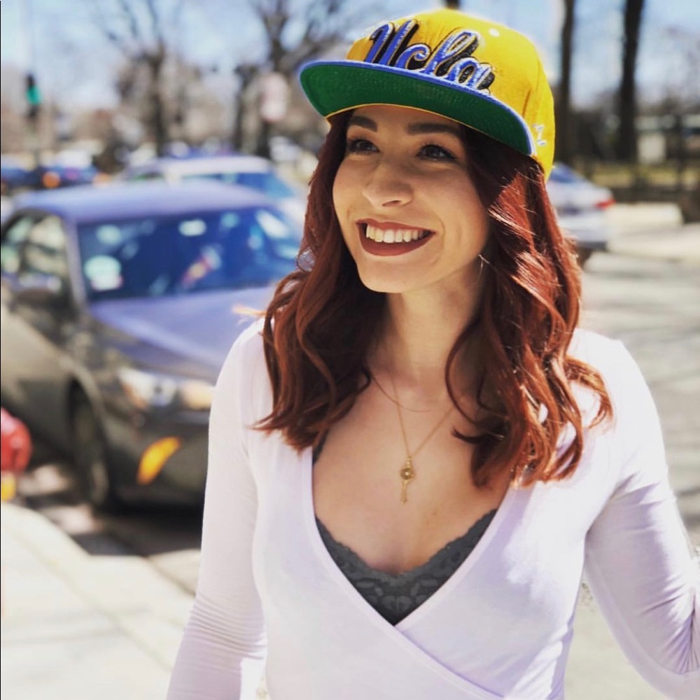 Meet your Posher, Olivia